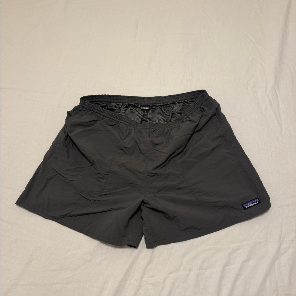 Patagonia Men’s 5” Baggies Shorts in Charcoal